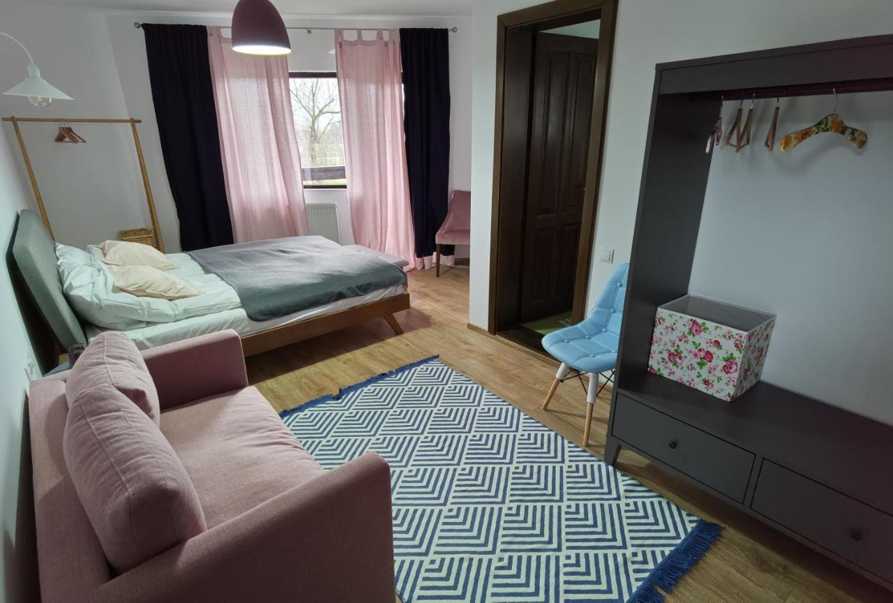 Casuta Vulpitei Villa Kispredeál Kültér fotó