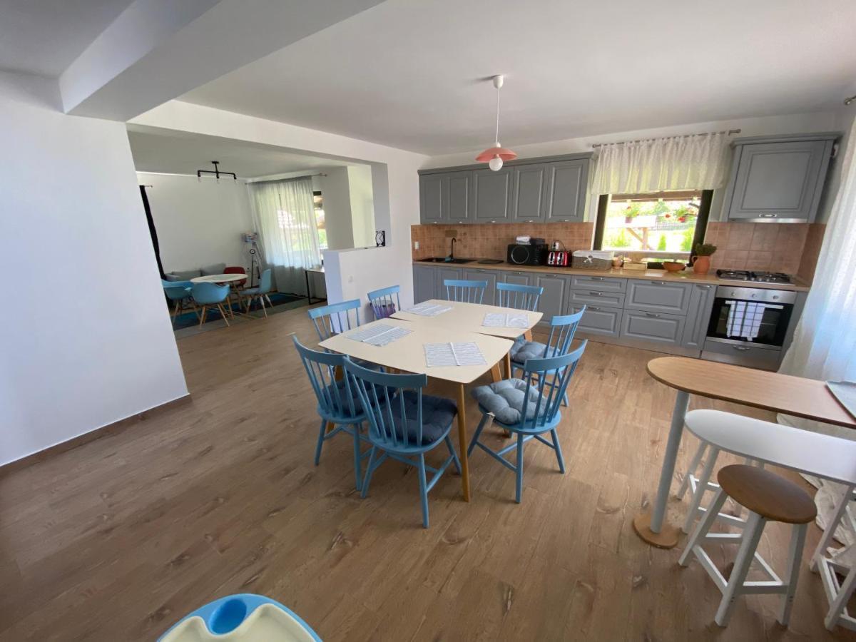 Casuta Vulpitei Villa Kispredeál Kültér fotó